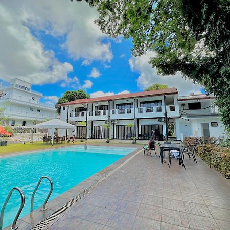 Fernando'S Hotel Sorsogon Exterior photo