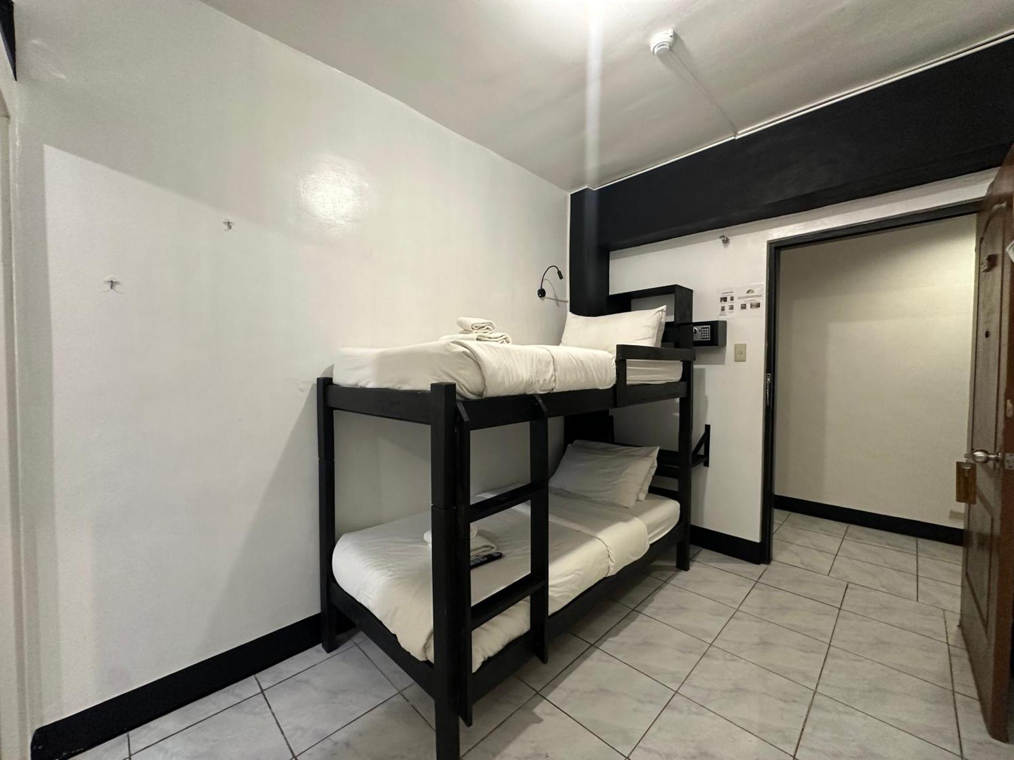 Fernando'S Hotel Sorsogon Exterior photo